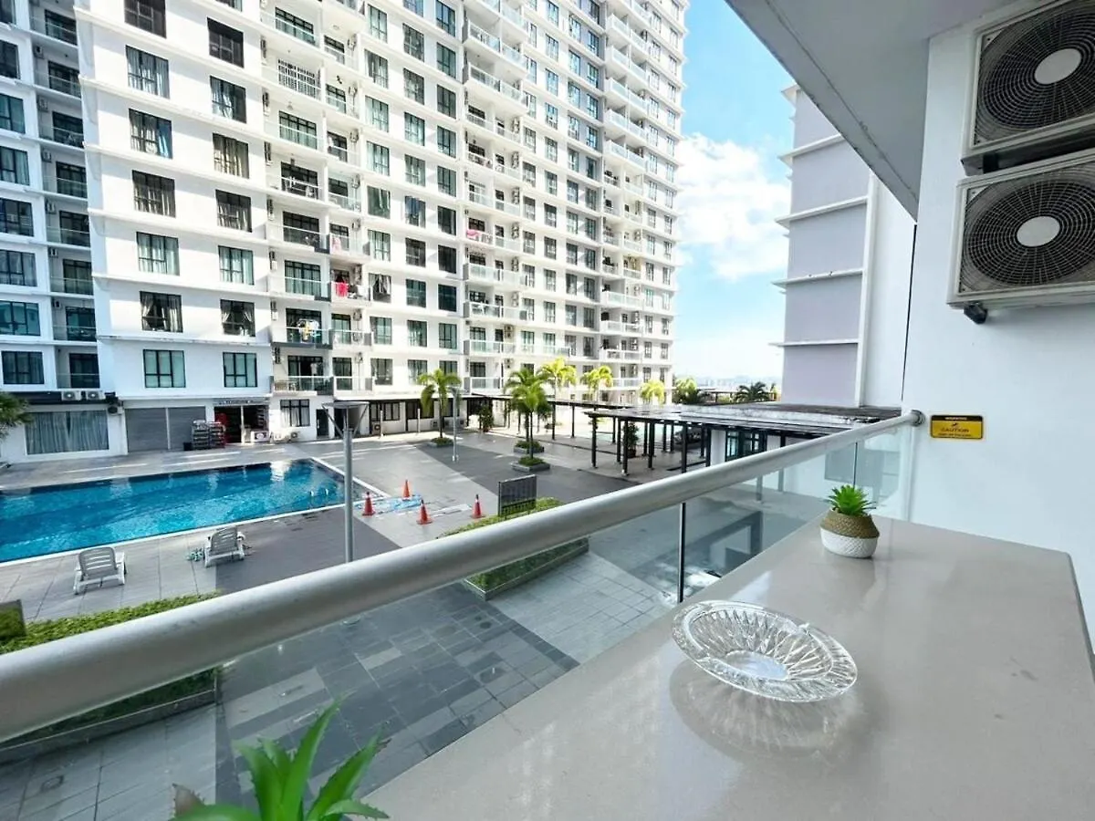 Up To 9 Person, Next To Paradigm Mall'S New Theme Park, Escape Jb Johor Bahru Malaysia