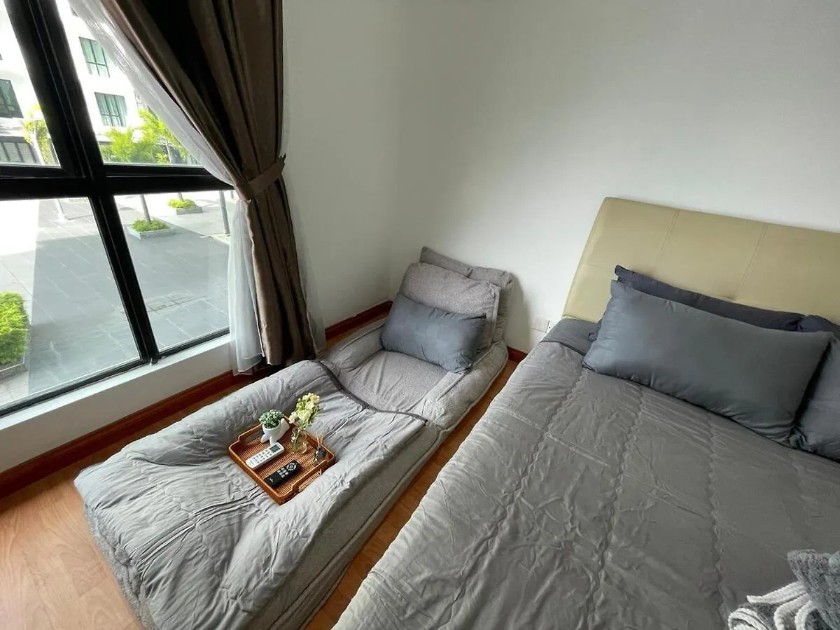 Apartment Up To 9 Person, Next To Paradigm Mall'S New Theme Park, Escape Jb Johor Bahru Malaysia
