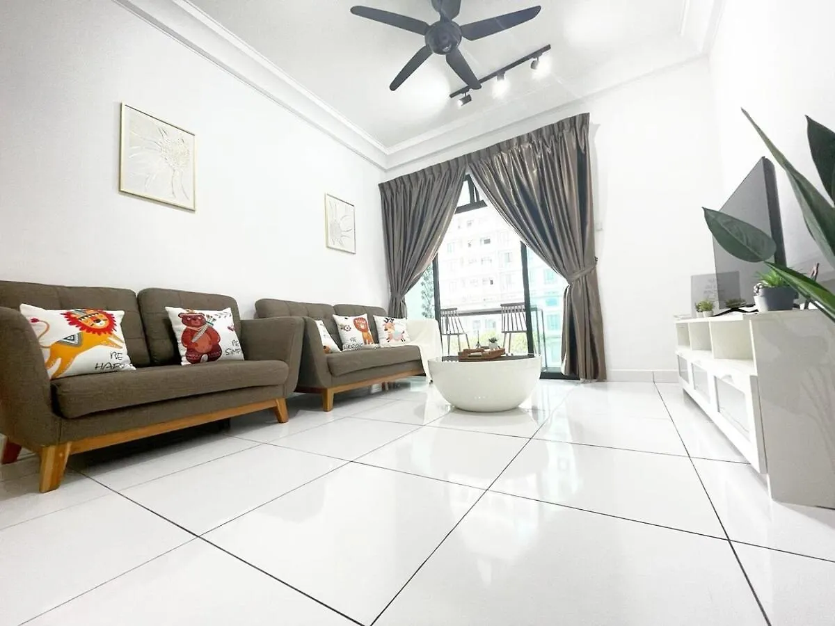 Up To 9 Person, Next To Paradigm Mall'S New Theme Park, Escape Jb Johor Bahru Malaysia