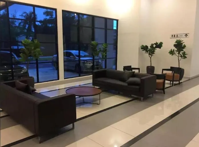 Up To 9 Person, Next To Paradigm Mall'S New Theme Park, Escape Jb Johor Bahru Apartment